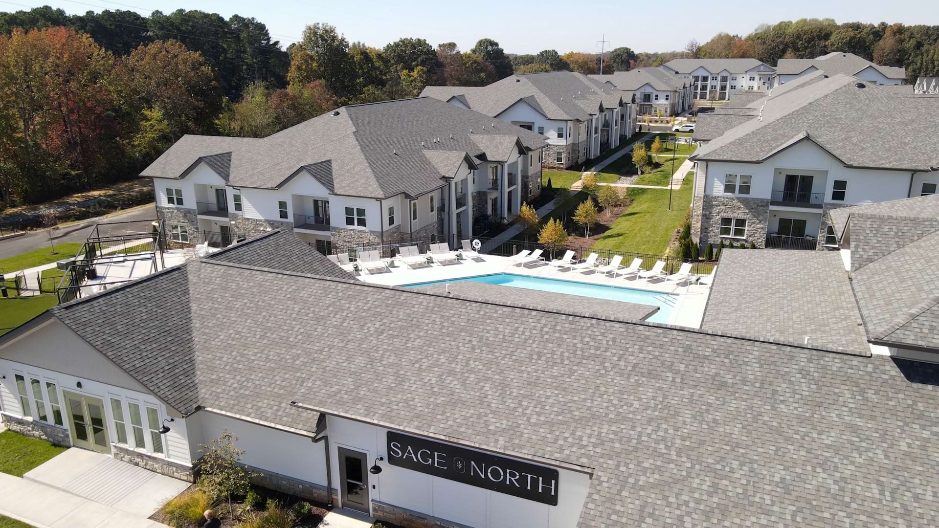 Courtyard at Sage North Apartments in White House, TN