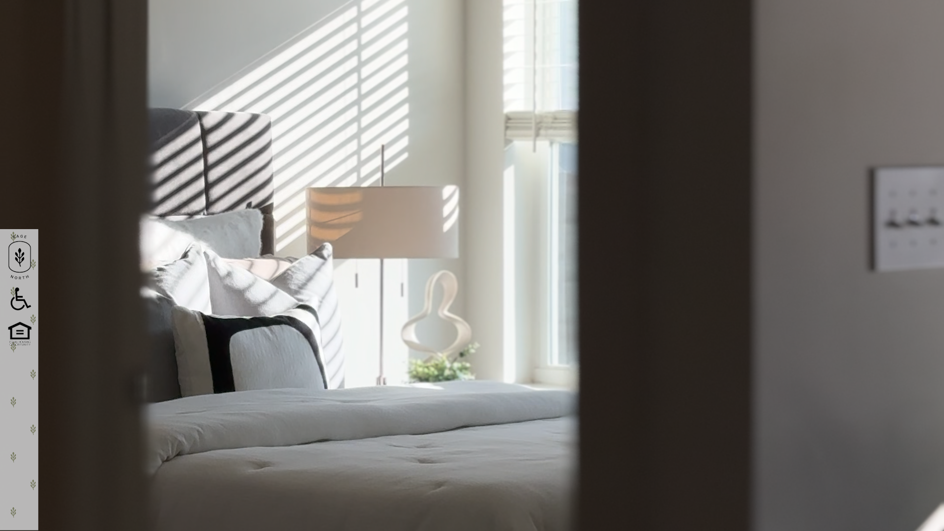 Our elegant bedroom in the Alley apartment. Our elegant bedroom in the Alley apartment.