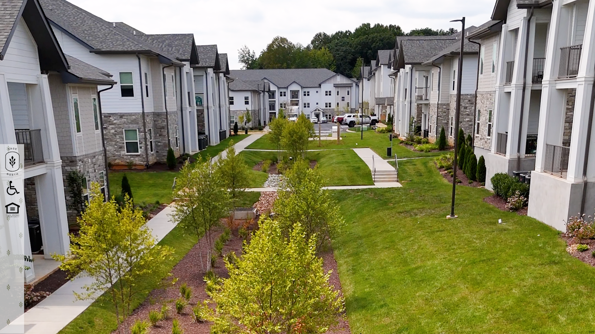 Courtyard and walking paths at Sage North apartment community in White House, Tennessee Courtyard and walking paths at Sage North apartment community in White House, Tennessee