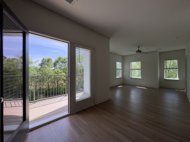 Living Area of Avenue 2B/2B Apartment Floor Plan at Sage North in White House, TN