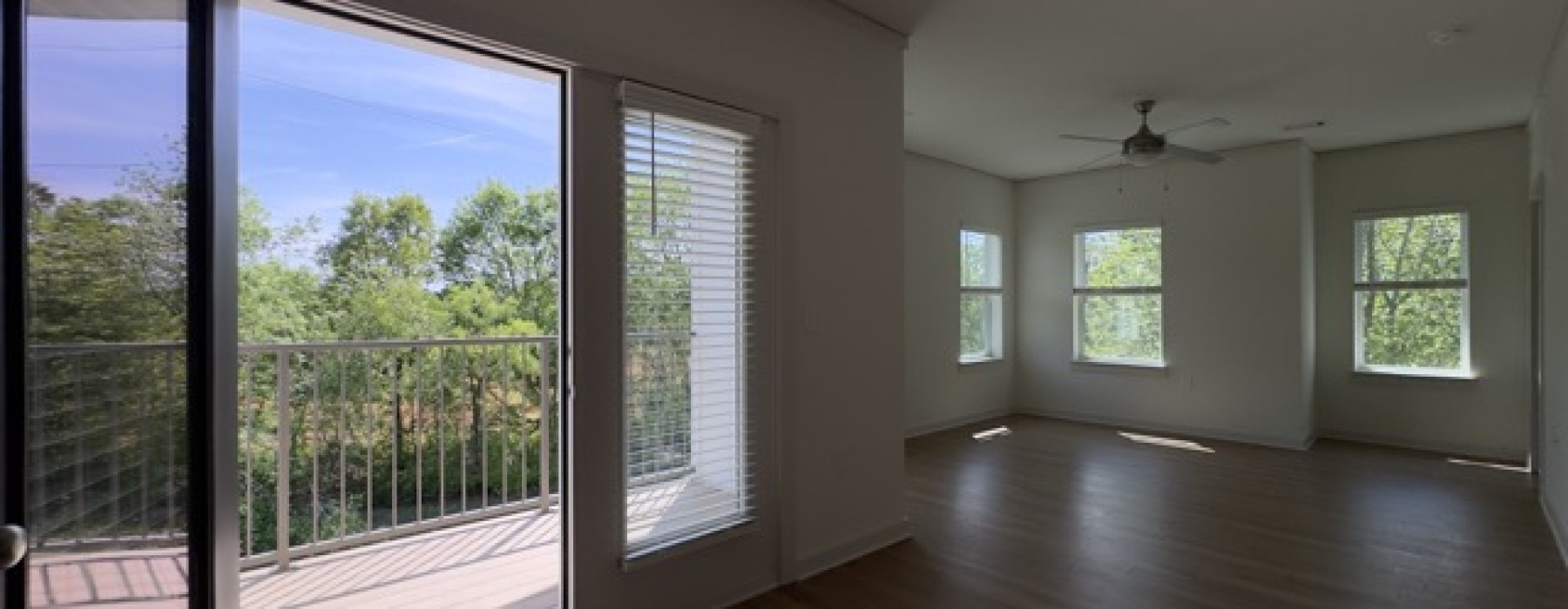 Living Area of Avenue 2B/2B Apartment Floor Plan at Sage North in White House, TN