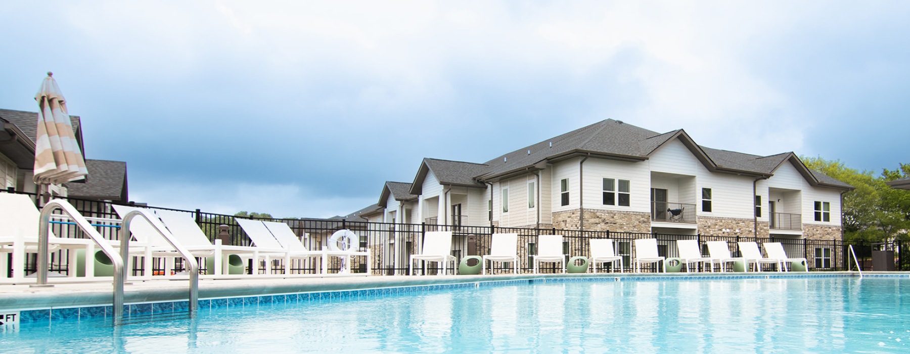 outdoor swimming pool
