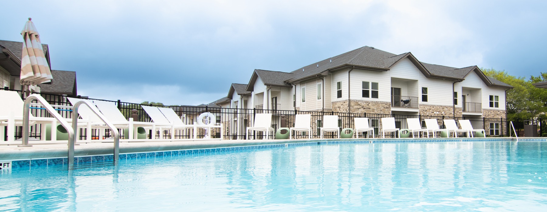 outdoor swimming pool